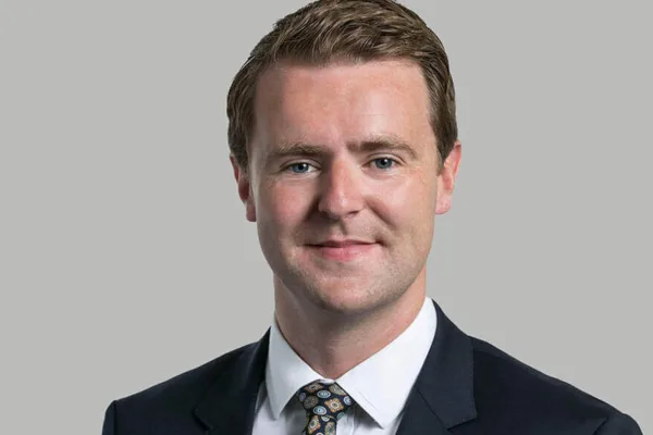 The Nip and Tuck of Negligent Surgery Overseas – A High Court Judgment